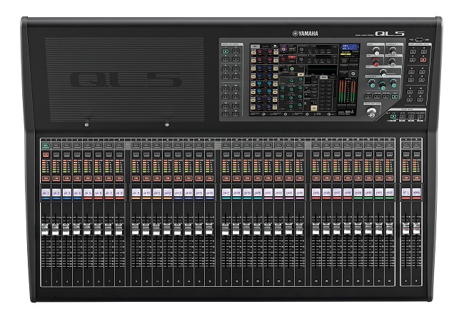 mixer-ban-tron-am-thanh-64-mono-8-stereo-yamaha-ql5