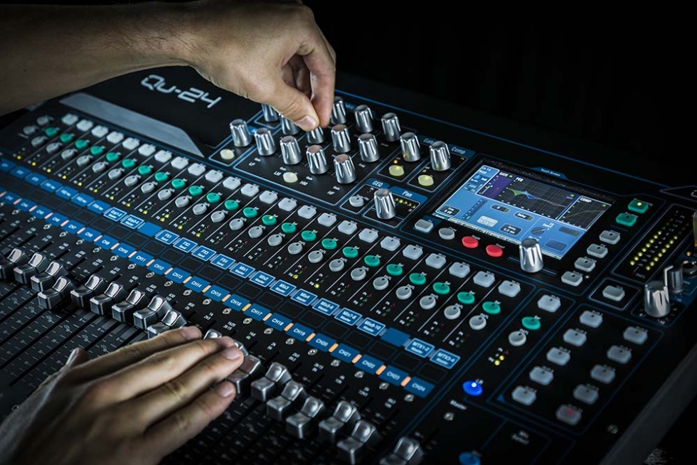 Mixer - Bàn trộn âm thanh chuyên nghiệp