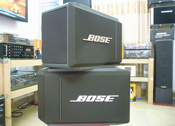 Loa Bose 301 Seri 4 có ngoại hình thiết kế đẹp
